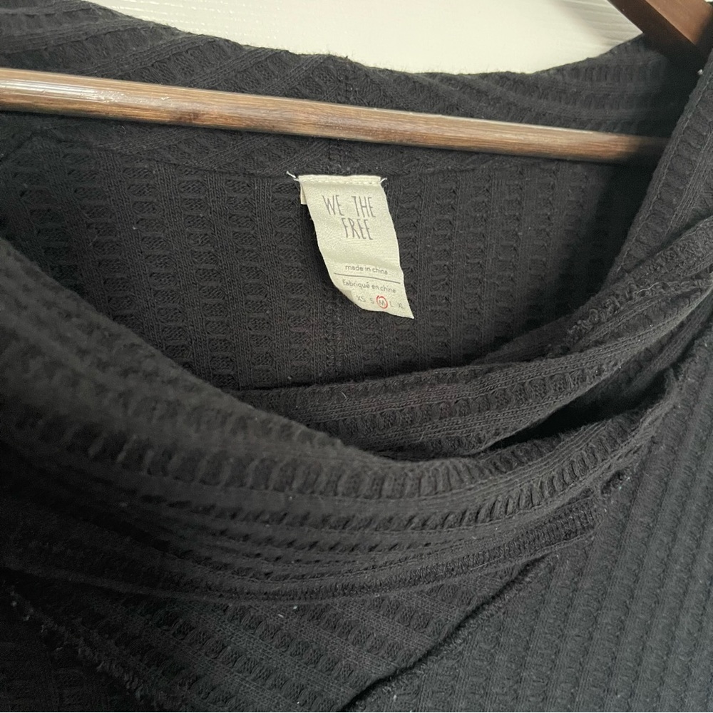 Free People pullover - Picture 3 of 4